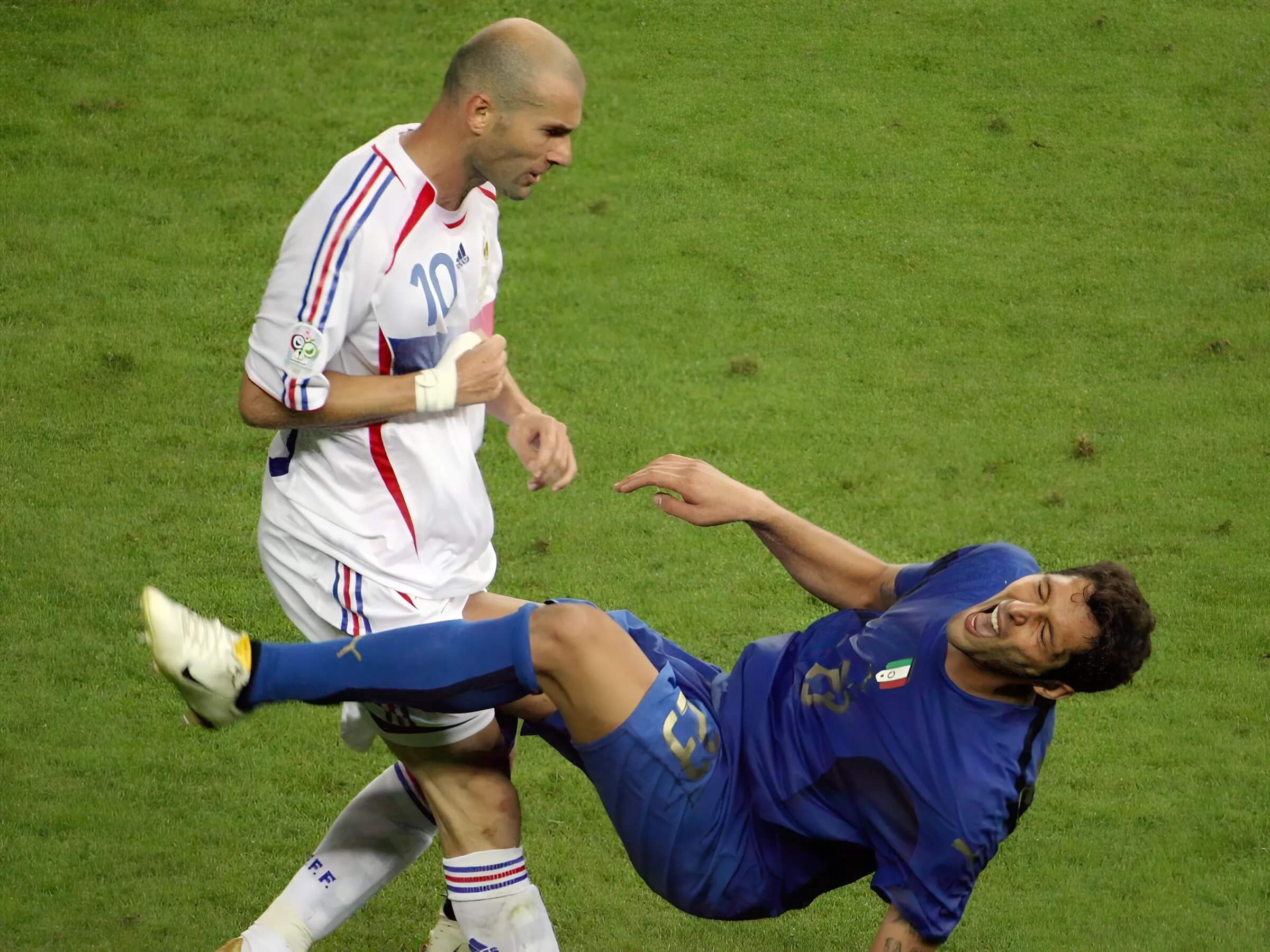 Andrés Iniesta scores winning goal for Spain in iconic 2010 World Cup final 